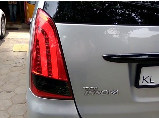Innova Type 4 Taillight